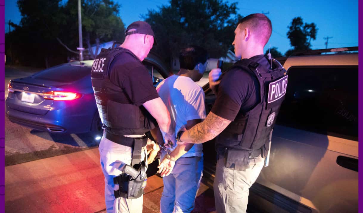 Qué pueden hacer (y qué no) los agentes de ICE durante un operativo migratorio