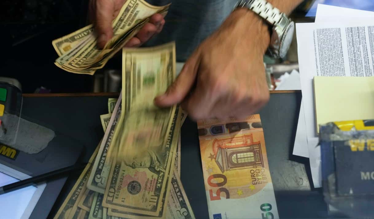 De 750 a 795: tres días de alza del dólar y 45 pesos menos de valor para el peso cubano