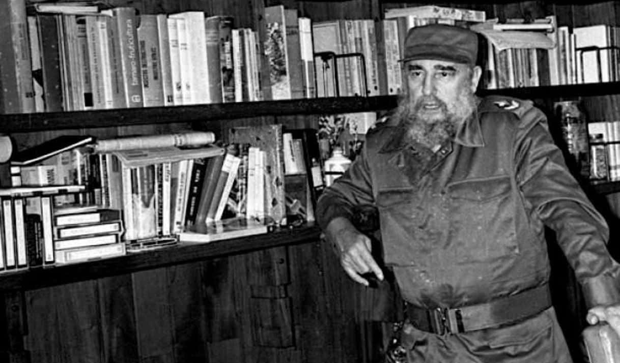Fidel en su despacho. Cubadebate/Liborio Noval