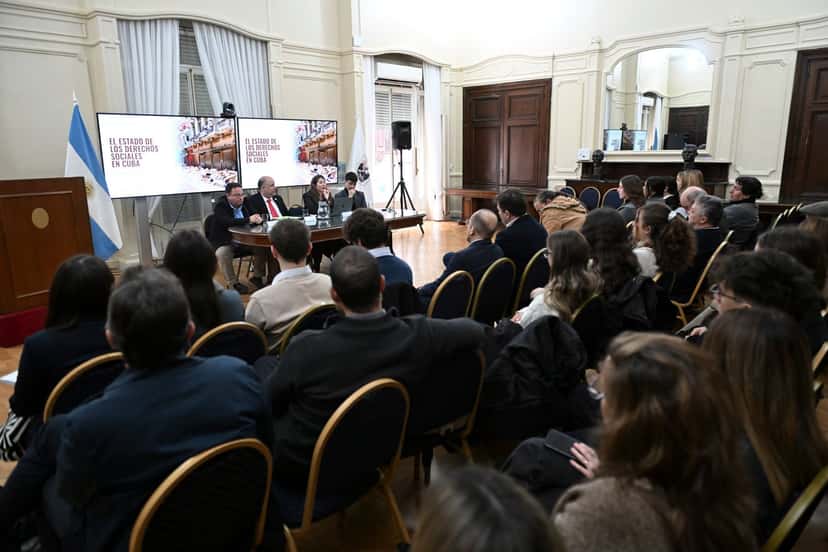a_oscuras_y_con_más_pobreza,_el_84_%_de_los_cubanos_no_cree_en_las_reformas_del_régimen